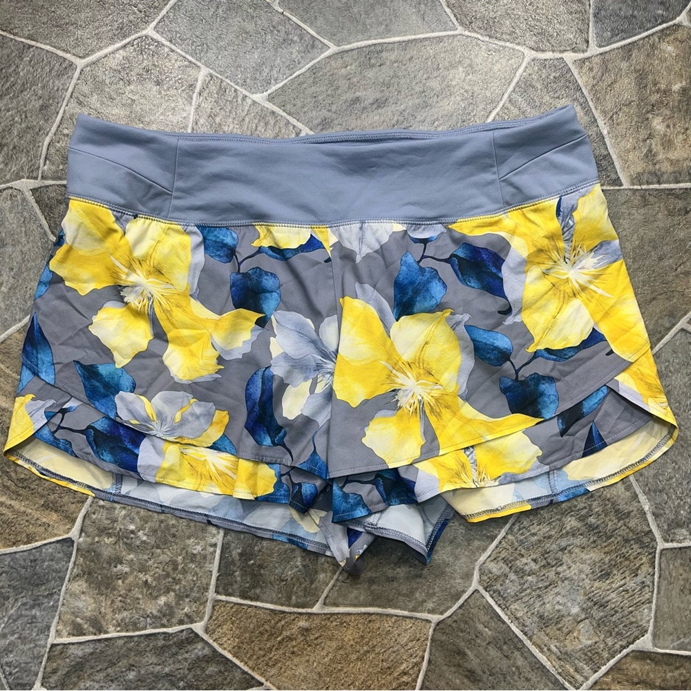 CALIA by Carrie Underwood Petal Hem Floral Print Shorts